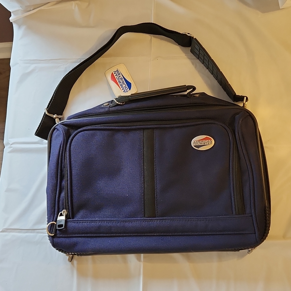 American Tourister Travel Bag